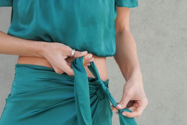 Conjunto de fiesta verde esmeralda de Astra Magnolia