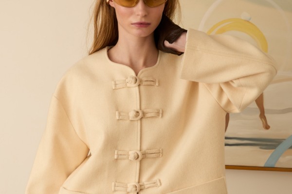 Chaqueta de lana de Charlie & H confeccionada en preventa