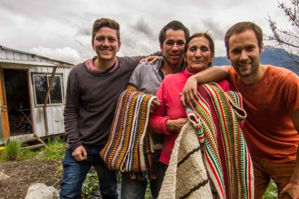 Recolectores de Karün en la Patagonia chilena