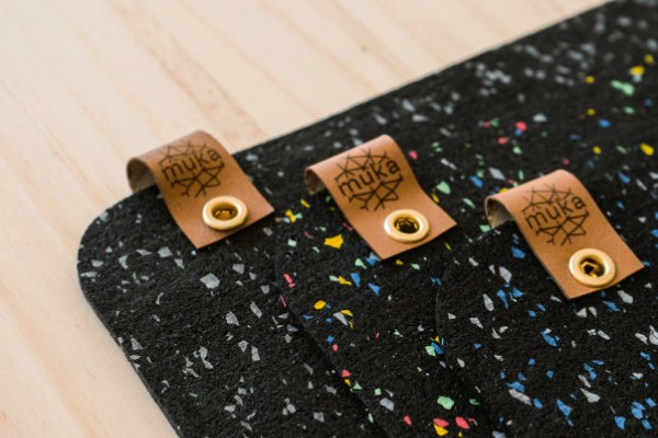 Producto Muka hecho con caucho de neumáticos reciclados