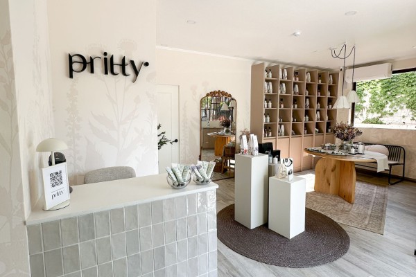 Tienda Pritty en Vitacura con productos de cosmética y aromas