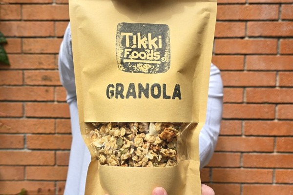Granola de Tikkifoods en envase doypack